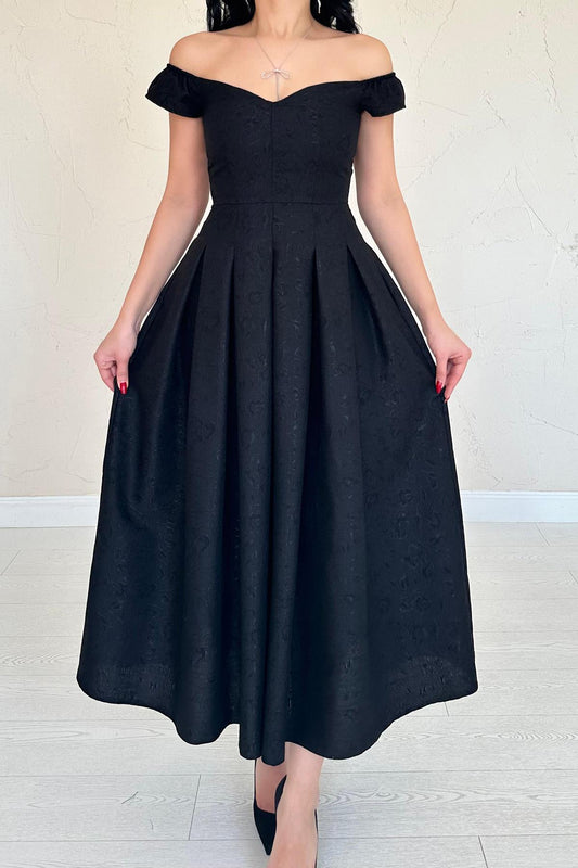 Schwarzes Off-Shoulder-Jacquard-Midikleid – Sommerliche Eleganz im klassischen Stil